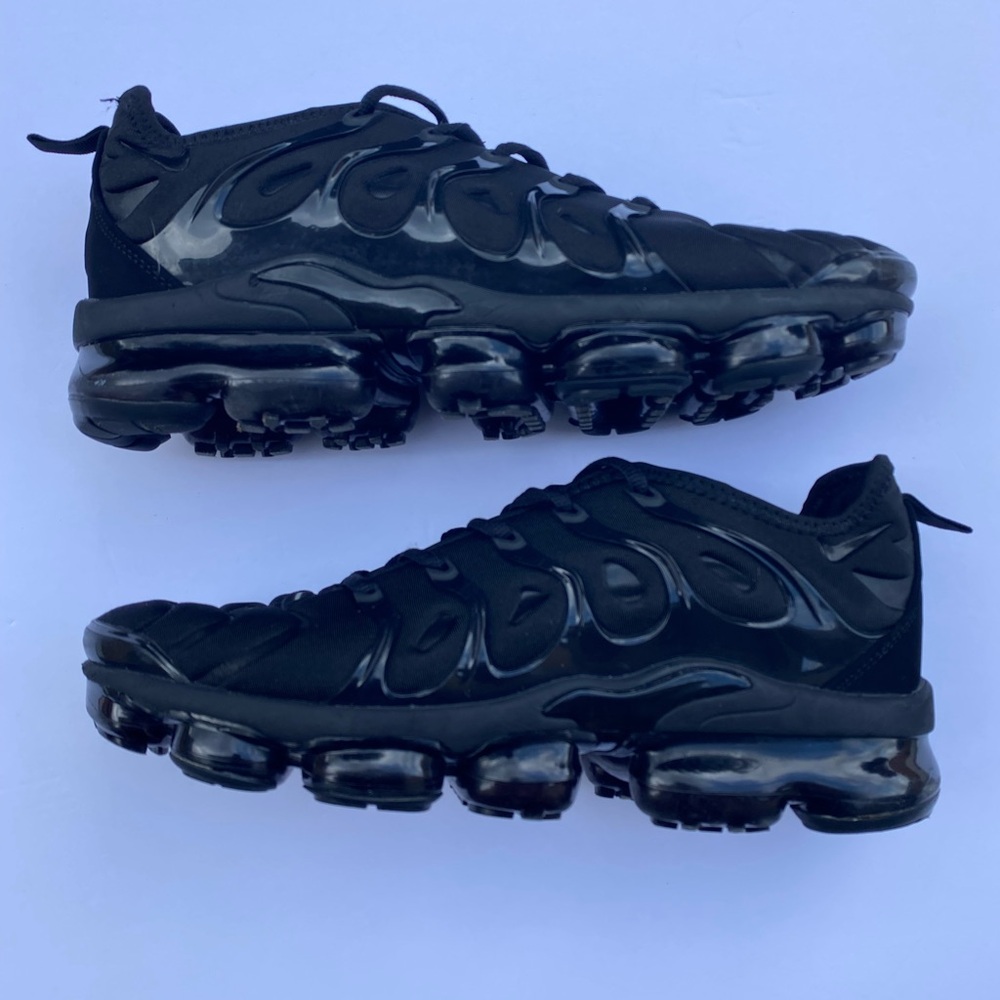 Nike Air Vapormax Plus Triple Black Anthracite Mens Size 10 924453-004